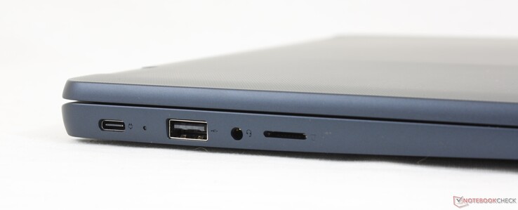 Till vänster: USB-C 2.0 (Power Delivery + DisplayPort 1.1), USB-A 2.0, 3,5 mm headset, MicroSD-läsare
