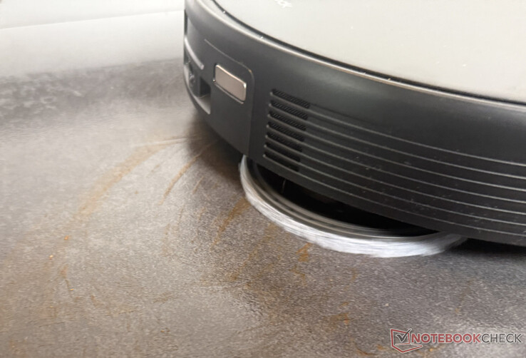 Roborock Saros 20 i uthållighetstest för moppning