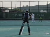 Ubtech Walker S2 humanoid spelar tennis (Bildkälla: Ubtech Robotics på YouTube)