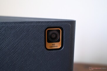 Note E har en enkel HD-kamera.