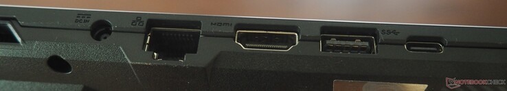 Vänster sida: Strömförsörjning, RJ45-LAN, HDMI 2.1, USB-A 3.2 Gen1, USB-C 3.2 Gen1 (inkl. DP 1.4 &amp; PD 3.0)