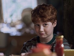 Nya inspelningsbilder från HBO:s adaption av Harry Potter-serien ger bränsle åt fansens spekulationer.