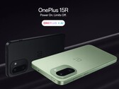 OnePlus 15R i färgerna Charcoal Black och Mint Breeze.