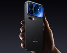 Xiaomi 17-serien säkrade de högsta poängen i den senaste prestandatabellen. På bilden: baksidan av Xiaomi 17 Pro. (Bildkälla: Xiaomi)