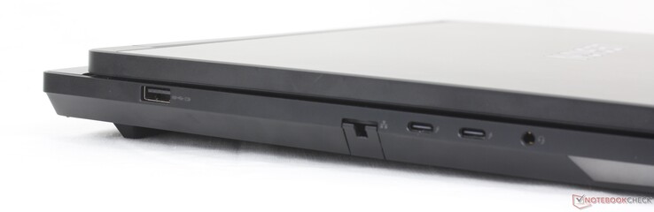 Vänster: USB-A (10 Gbps), RJ-45, 2x USB-C Thunderbolt 4 med DisplayPort 2.1 + Power Delivery 3.0 140 W), 3,5 mm headset