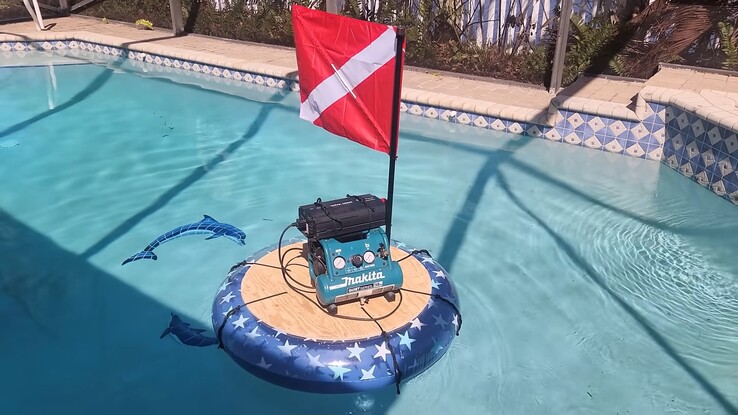 Kompressorn och batteripaketen monterade på en 