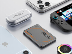 Plus-versionerna har en något bättre magnetisk design än icke-Plus-modellerna. På bilden: 10K Blade 2+ med enheter runt omkring.