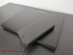300-watts nätaggregat från Lenovo