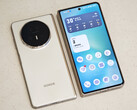 Magic V5 har ett 8-kärnigt Snapdragon 8 Elite-chipset i sitt 4,1~4,2 mm stora hölje. (Bildkälla: fenibook)