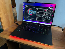 Testning av Asus ROG Strix SCAR 18 (2023) G834JY, testenhet tillhandahållen av Asus Germany