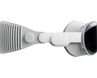 En reklambild för Apple:s Vision Pro mixed reality-headset med enheten presenterad mot en vit bakgrund. (Bildkälla: Apple)