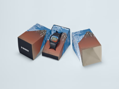 Casios G-Shock x Katsushika Hokusai-klockor (DW-5600KHG25-1 på bilden) finns nu tillgängliga i Europa. (Bildkälla: Casio)