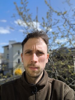 Selfie med den främre kameran på 20 MP