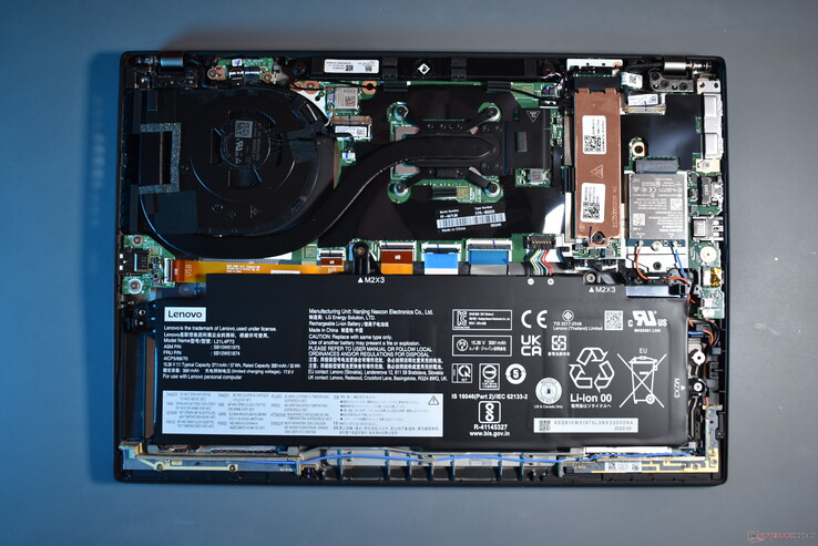 Lenovo ThinkPad T14 Gen 4: interiör