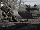 WARDOGS kombinerar storskaliga strider med fordon, förstörbara miljöer och basbyggande.