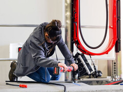 Prefabricerade Superchargers möjliggör snabbare installation. (Bildkälla: Tesla)