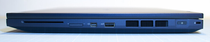 Smartcard-läsare, DisplayPort, USB Type-A 3.1 Gen 2, Kensington-säkerhetsfack