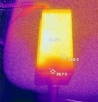 Temperaturer för strömadapter (tomgång)