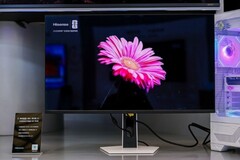 Den nya Hisense UX-monitorn med äkta RGB mini-LED-bakgrundsbelysning