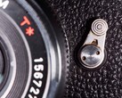 Leica M12 kan också erbjudas som en Heritage Edition med retrodetaljer från Leica M4-P som visas här.
