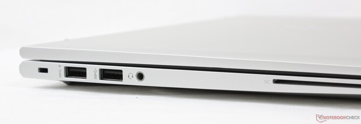 Vänster: HP DriveLock, 2x USB-A 5 Gbps, 3.5 mm kombinerad ljudanslutning, SmartCard-läsare (tillval)