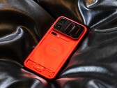 Den globala versionen av Xiaomi 18 Pro (Max) kommer inte att finnas i ett transparent rött utförande i Europa, men du kan däremot räkna med en annan röd nyans.