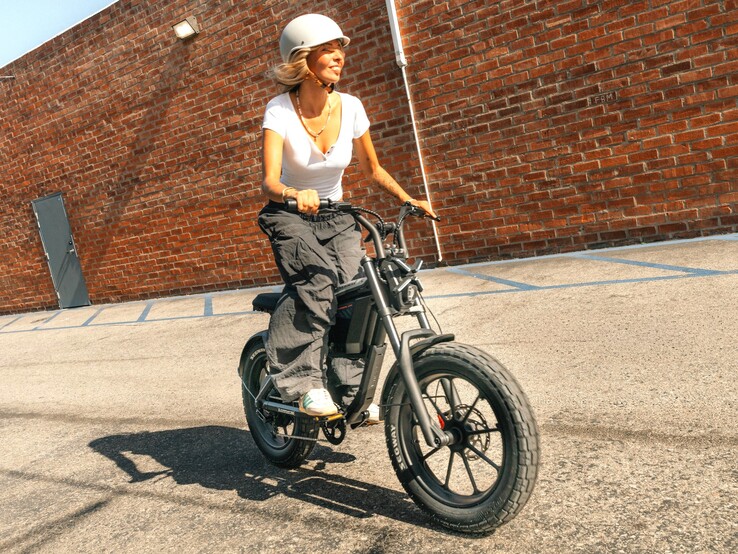 Elcykeln Segway Xyber Air hjälper cyklister med startassistans i uppförsbacke och hastighetskontroll i nedförsbacke.