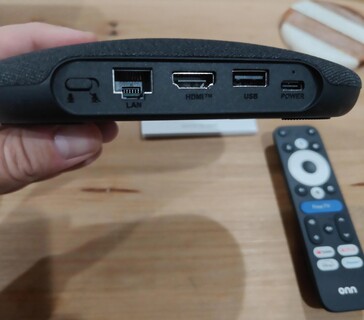 Baksidan av Onn 4K Pro (2026).