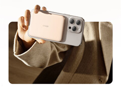 Anker Air 2 lanserades för CNY 299 i Kina, cirka $32. På bilden: powerbanken. (Bildkälla: Anker - redigerad)