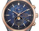 Närbild på Citizen BY1036-53L Eco-Drive-klocka med månfasvisning, blå urtavla, roséguldfärgad bezel, svart boett i rostfritt stål och analog månfasvisning vid klockan 6.