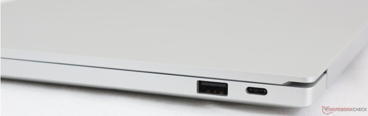 Höger: USB Typ A 3.1, Thunderbolt 3