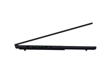 Razer Blade 16 sidovinkel (Bildkälla: Razer PR)
