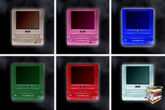 RetroBox kombinerar en liten LCD-skärm med en VHS-spelare (Bildkälla: RetroBox)