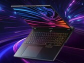 Den färgglada K16-speldatorn är utrustad med en kraftfull AMD Ryzen AI Max+ 395 APU. 