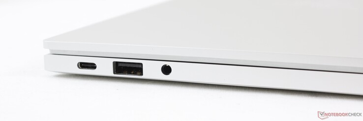 Vänster: USB-C med Thunderbolt 4, Power Delivery och DisplayPort, USB-A 3.1 Gen. 1, 3.5 mm kombinerad ljudanslutning