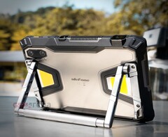 Ulefone Armor Pad 5 Ultra är tyngre än många bärbara datorer. (Bildkälla: GSMArena)