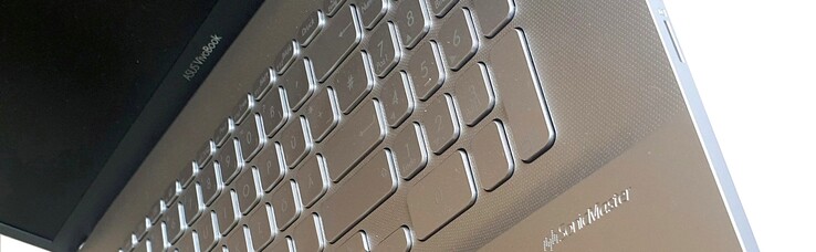 Asus VivoBook 17 F712JA