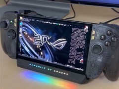 Asus ROG Ally X20 har ett genomskinligt skal.