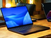 Apple planerar att lansera två generationer av MacBook Pro under de kommande tolv månaderna.