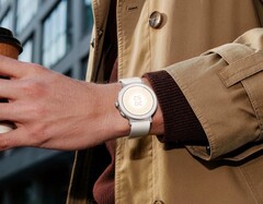 Realme Watch S5 har en iögonfallande design.