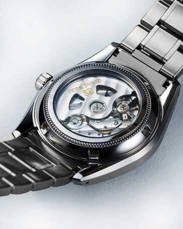 (Bildkälla: @plus9time på Instagram)