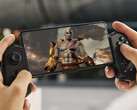 Den senaste generationens flaggskeppstelefon med Android kunde emulera de testade spelen bättre. Bild: God of War 3 emuleras på en smartphone (redigerad).