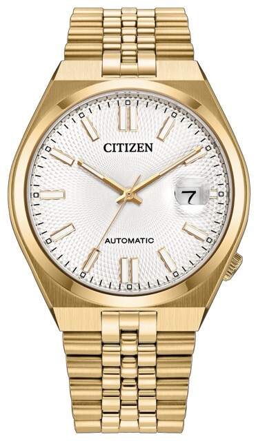 Citizen Tsuyosa 60 automatisk klocka med guldfärgat rostfritt stålboett och armband i Jubilee-stil, vit urtavla med guillochémönster och cyklop-datumförstoringsglas.
