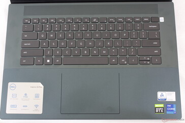 Samma tangentbord och klickplatta som på Inspiron 16 Plus 7620 2-i-1