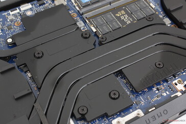 Modellen har inte en ångkammarkylare till skillnad från Omen Max-serien