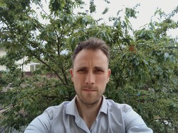 En selfie med ThinkTab X11:s framkamera