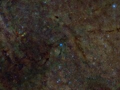En sammansatt bild som visar en del av det interstellära mediet som röntgats för svavel (Bildkälla: DSS, DECaPS, eRosita och NASA; beskuren)