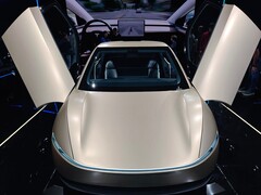 Den första versionen av Cybercab-robotaxin skiljer sig från den som säljs till allmänheten.
