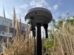 Anthbot M9 navigerar via RTK-antenn som standard.