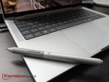 HP Active Pen G3 vilar magnetiskt på handledsstödet
